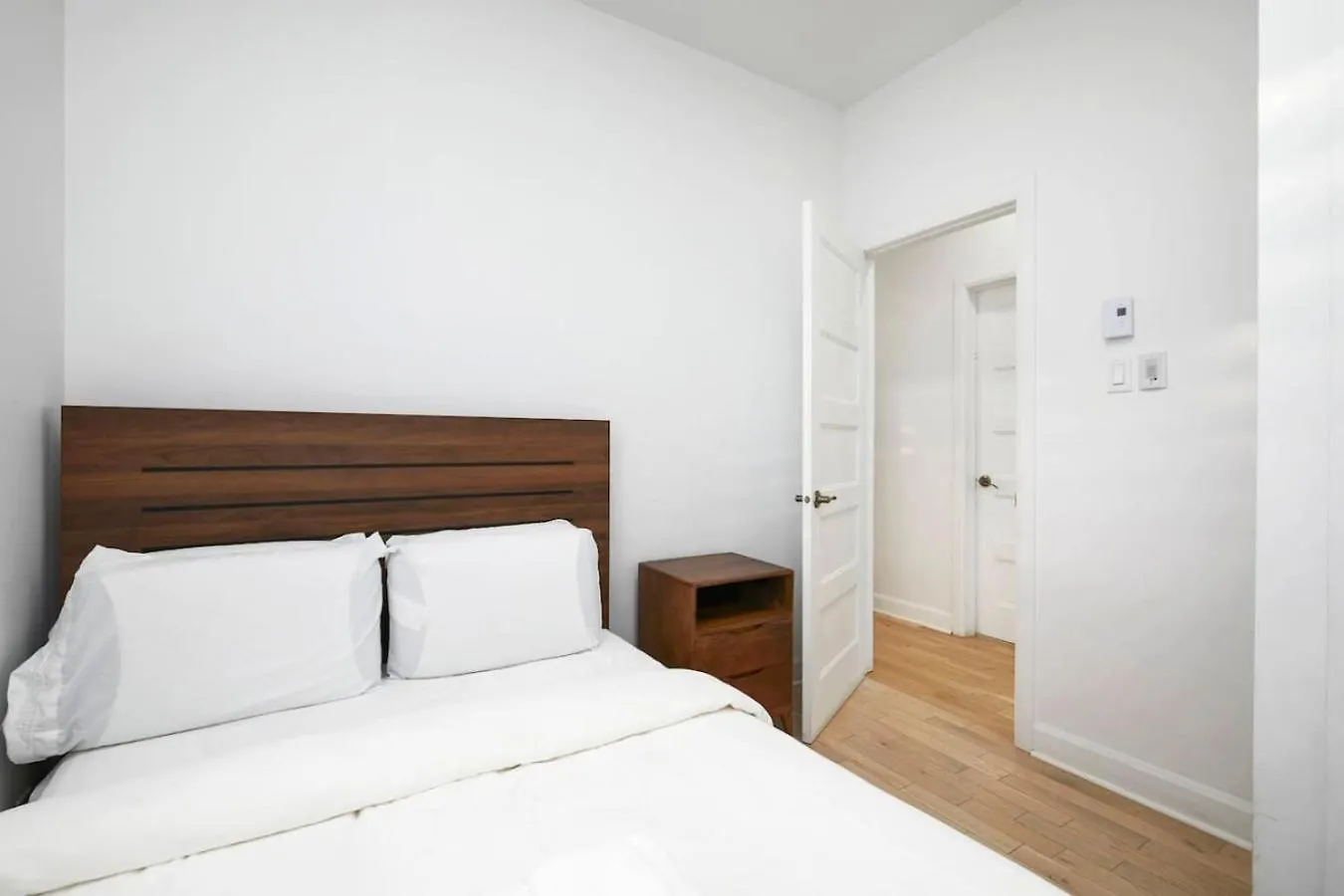 Διαμέρισμα Inviting 2Br1B In Village Downtown Zh2 Μόντρεαλ
