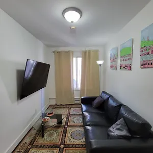 Apartment Small In -fast Wifi, Montreal