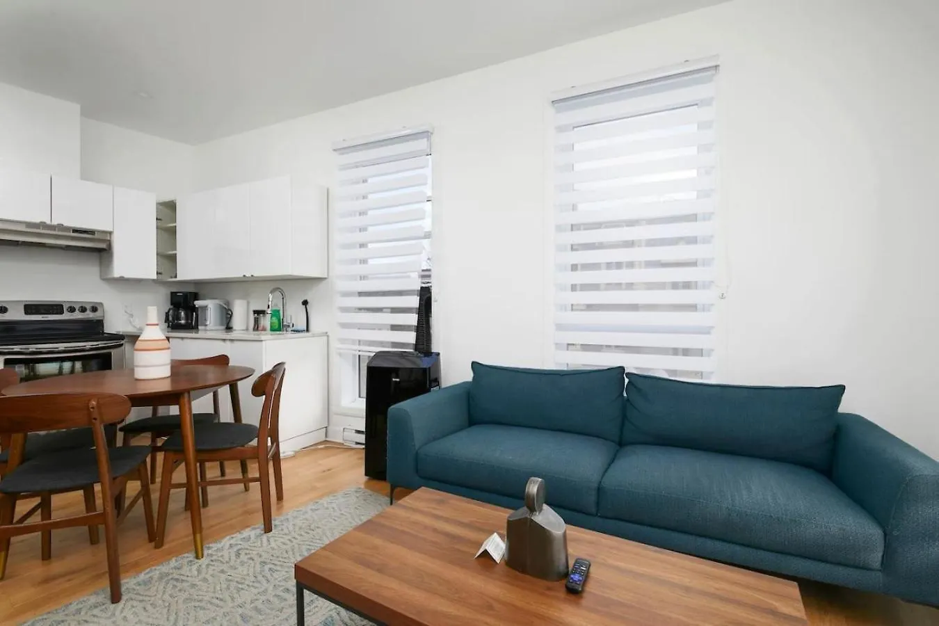 Inviting 2Br1B In Village Downtown Zh2 Montreal