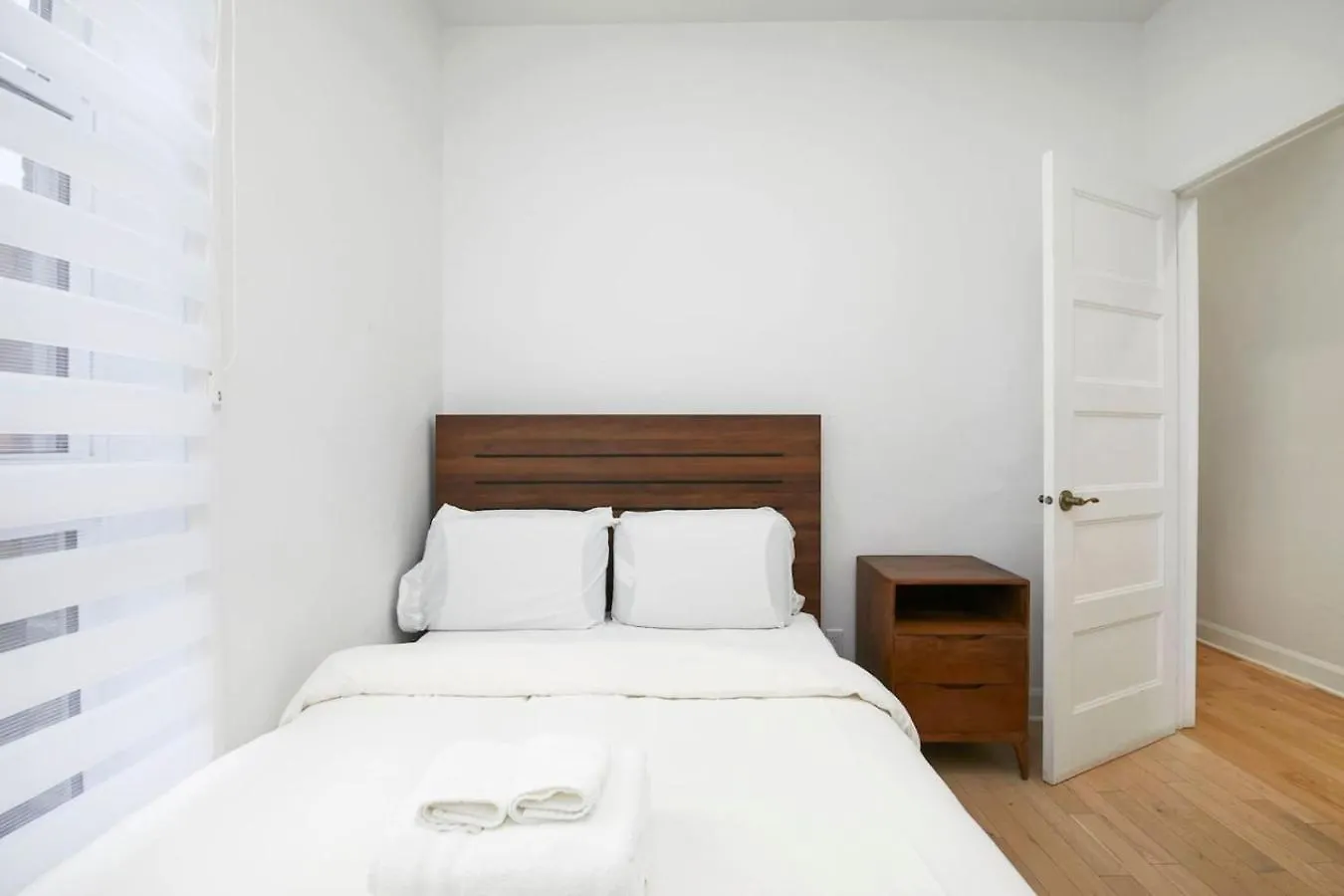 Apartment Inviting 2Br1B In Village Downtown Zh2 Montreal
