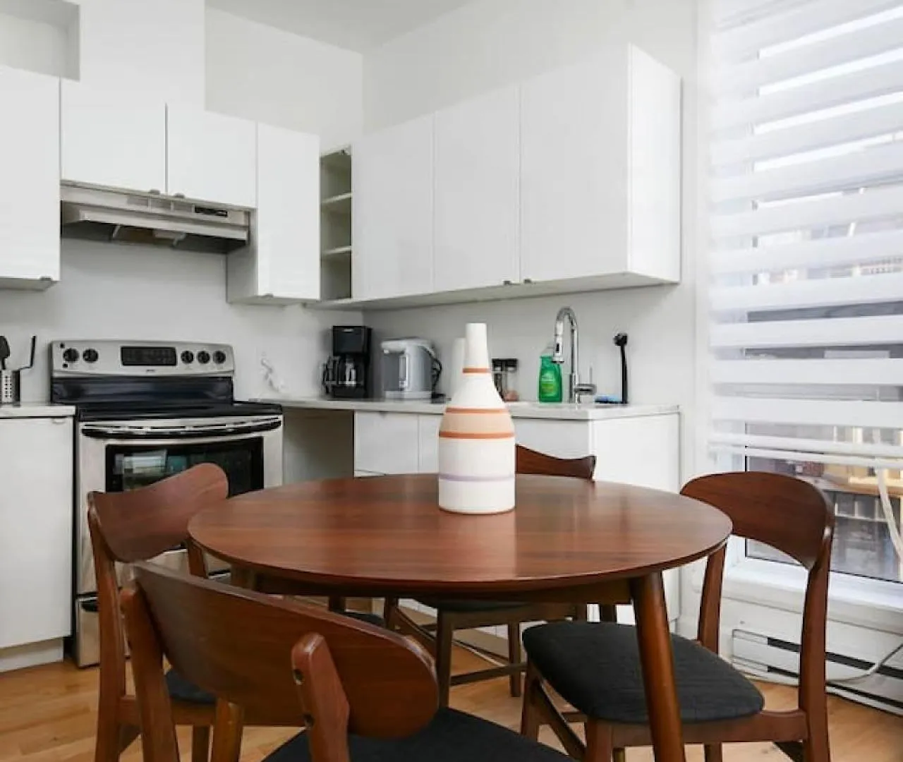 Inviting 2Br1B In Village Downtown Zh2 Montreal Apartment